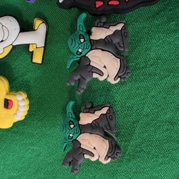 Crocs Jibbitz Bundle of 12 Star Wars Alien Simpsons Scooby Doo Pokemon New - Picture 4 of 6